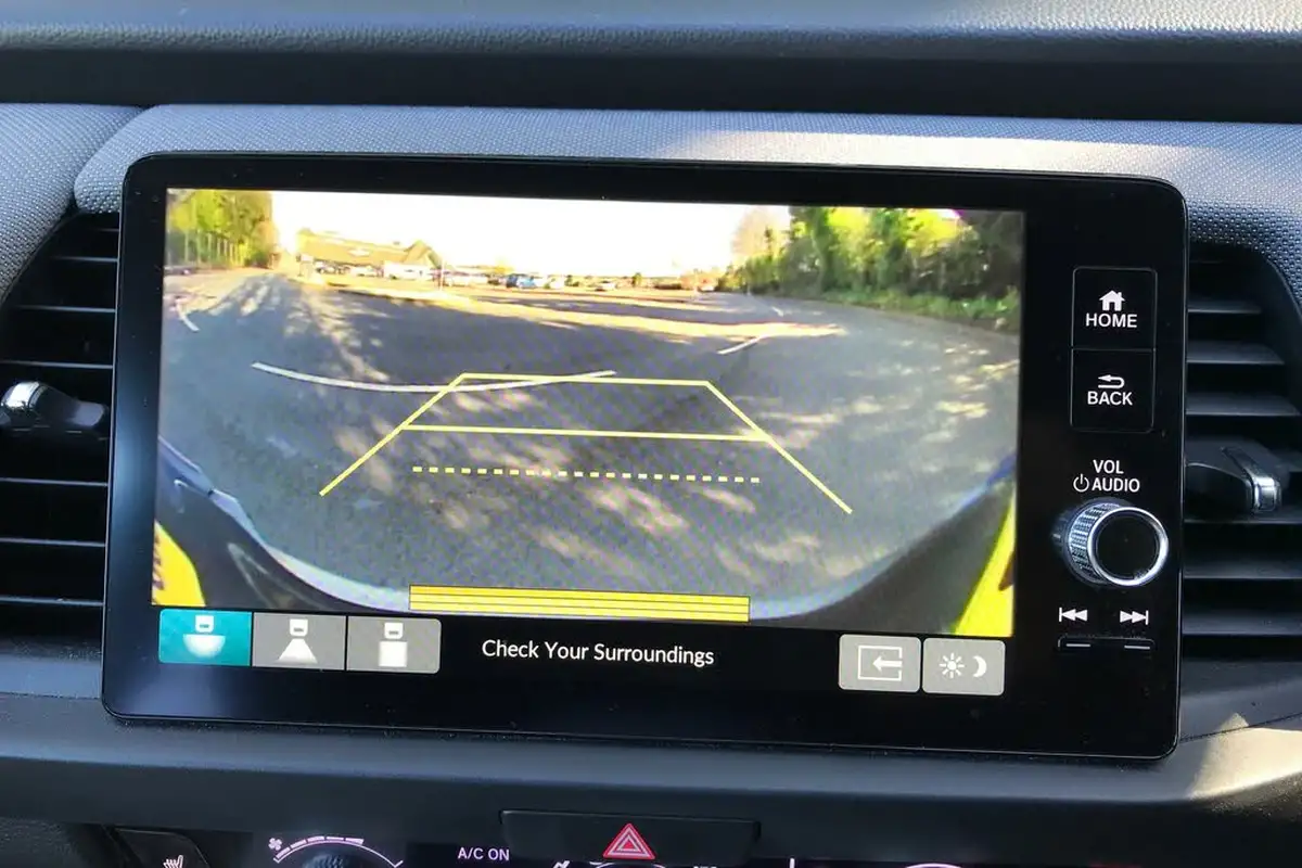 2023-honda-jazz-15-i-mmd-crosstar-ex-big-17