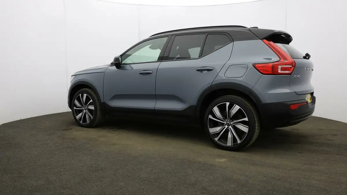 2021-volvo-c40-e-twin-recharge-pro-big-48