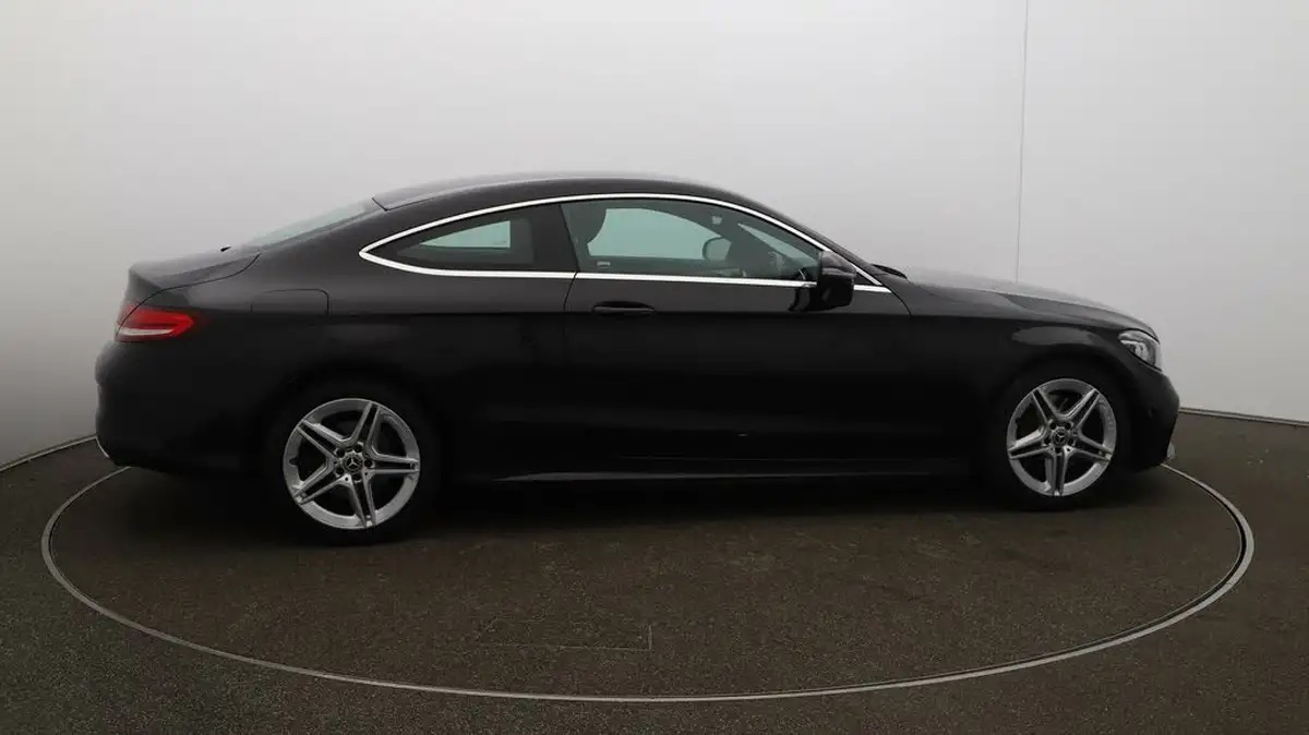 2018-mercedes-benz-c-class-big-8