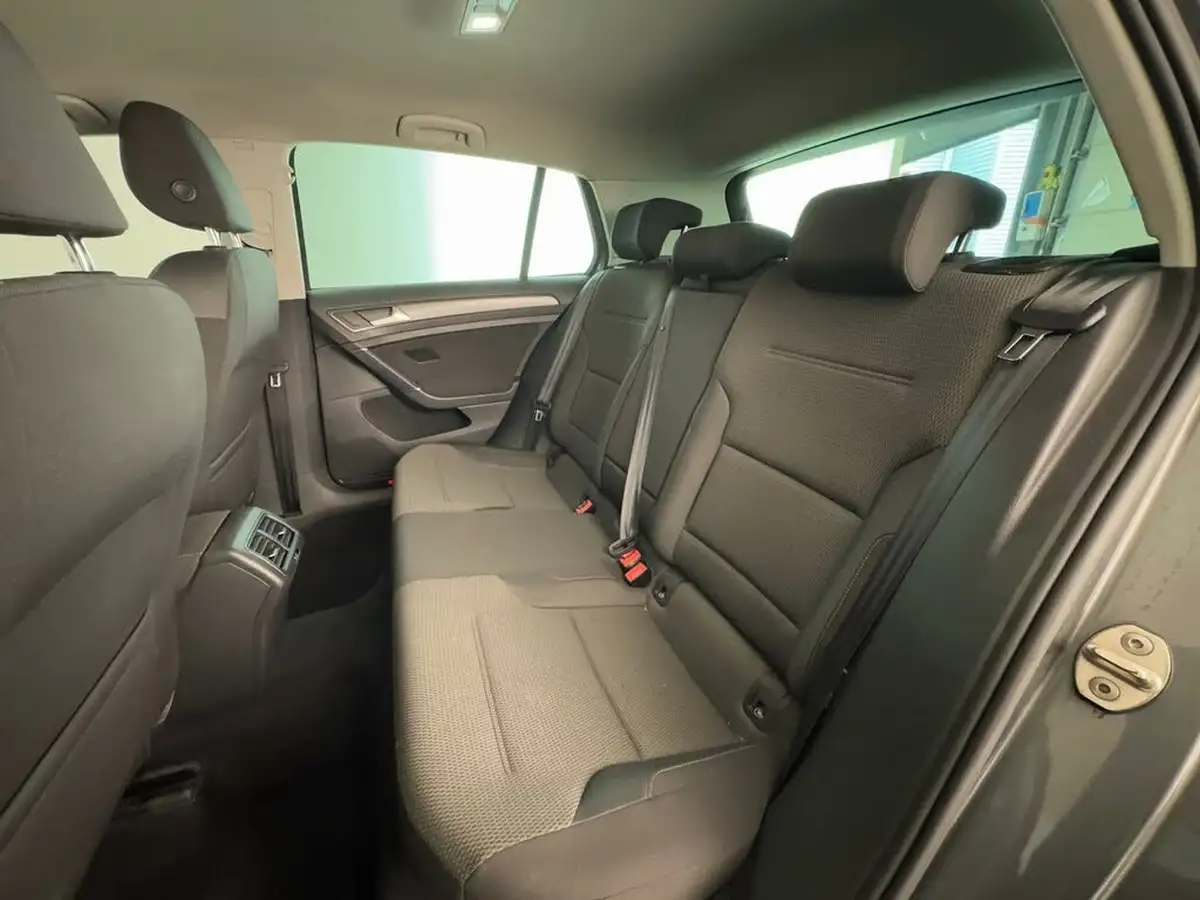 2019-volkswagen-golf-16tdi-match-hatchback-5d-big-16