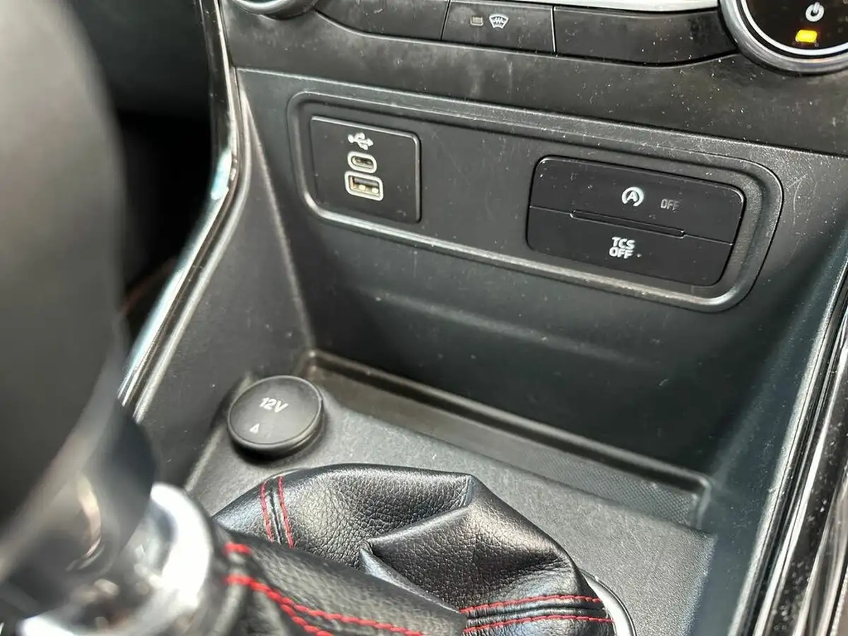 2022-ford-ecosport-10t-st-line-125ps-big-23