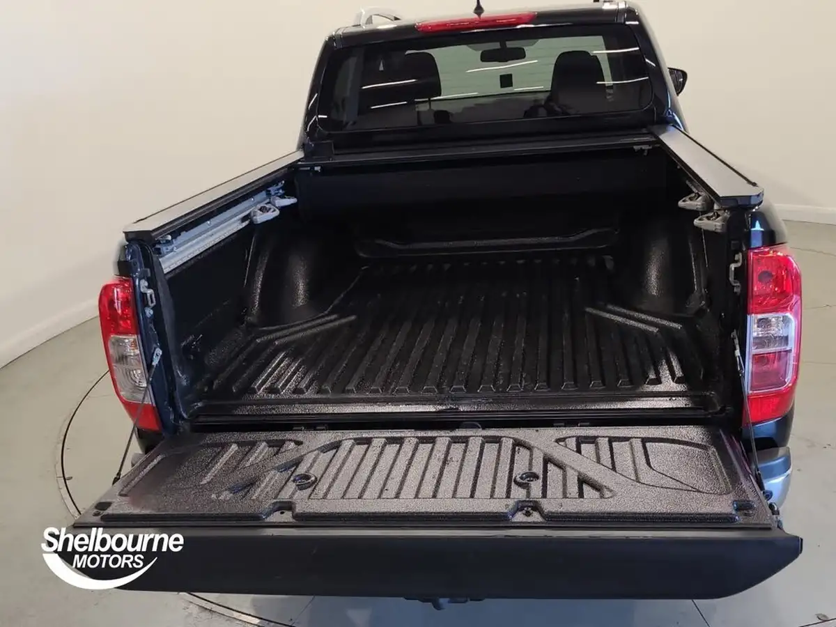 2021-nissan-navara-23dci-tt-tekna-8-navileather-auto-big-45
