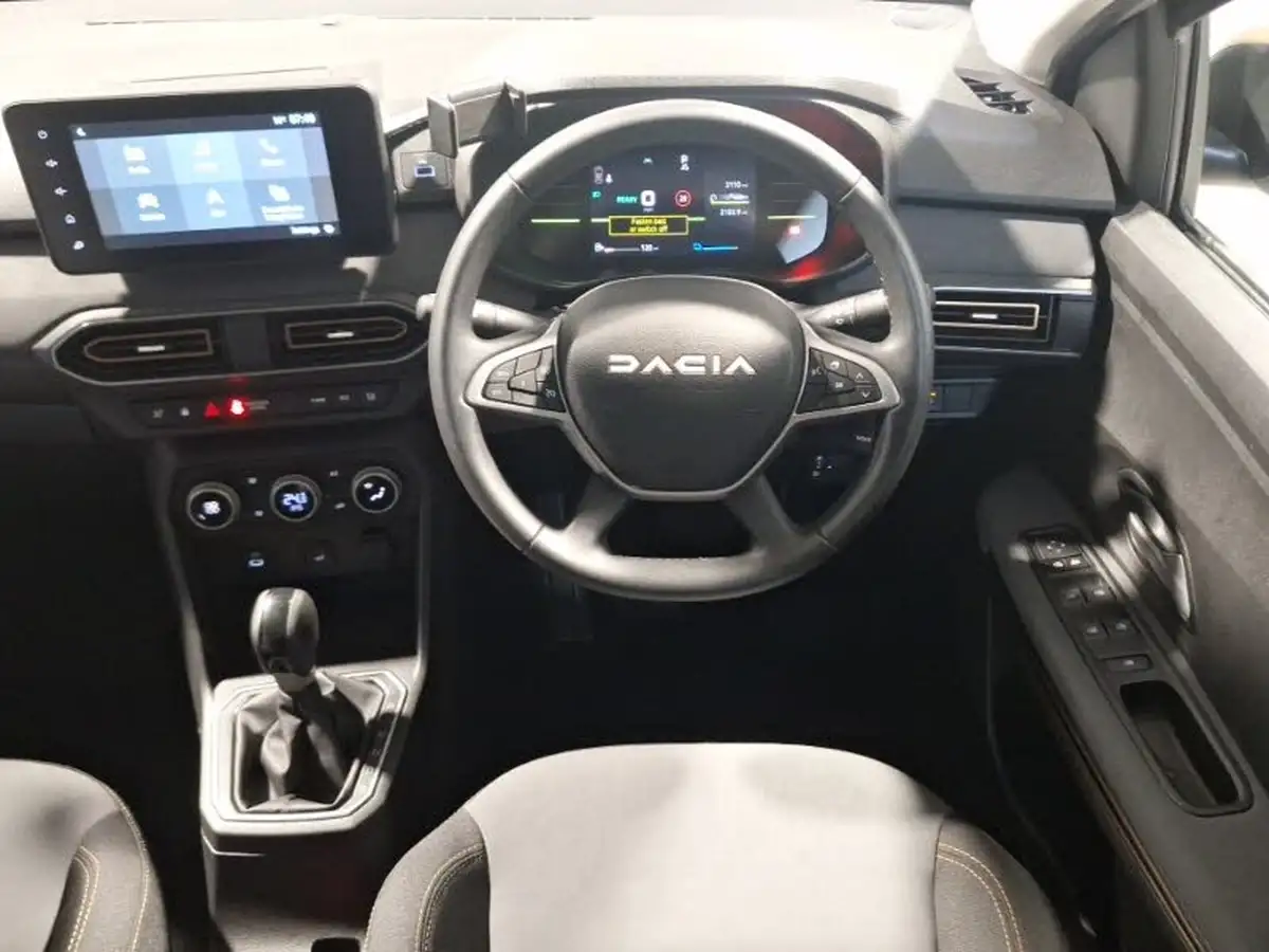 2024-dacia-jogger-16-tce-extreme-big-6