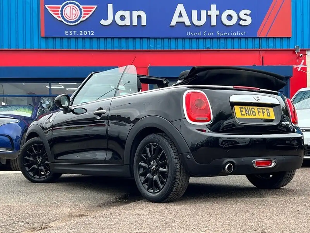 2016-mini-cooper-15td-cooper-d-ss-convertible-2d-big-56
