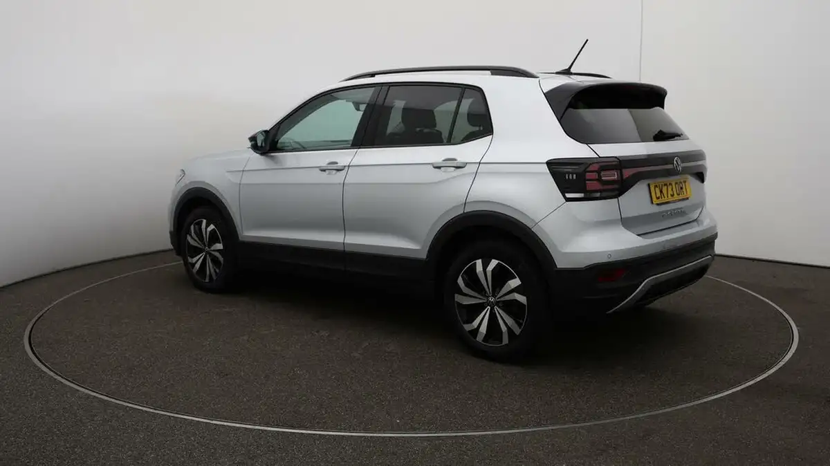 2023-volkswagen-t-cross-10-tsi-black-edition-110ps-big-5