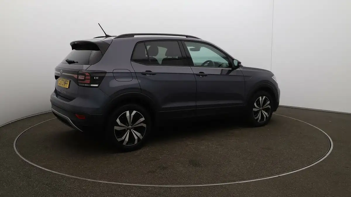 2024-volkswagen-t-cross-10-tsi-black-edition-110ps-big-44