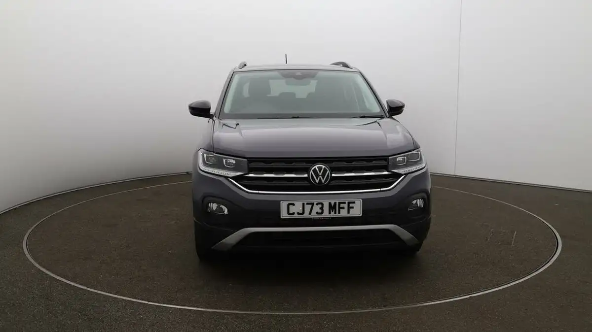 2024-volkswagen-t-cross-10-tsi-black-edition-110ps-big-2