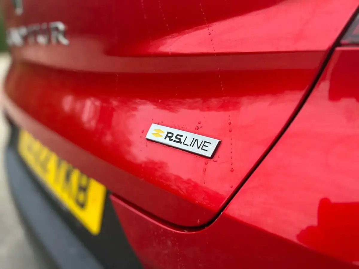2022-renault-captur-13-tce-rs-line-big-16