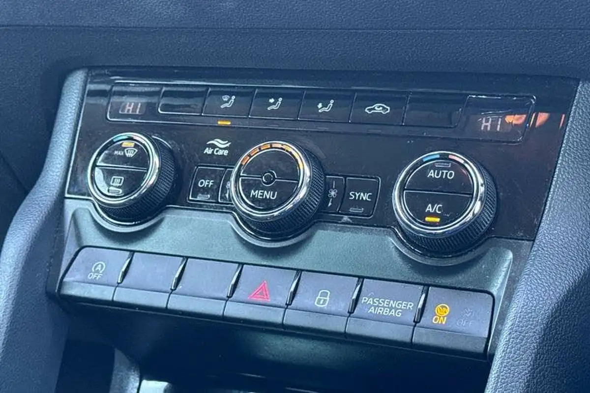 2019-skoda-karoq-10-tsi-se-big-28