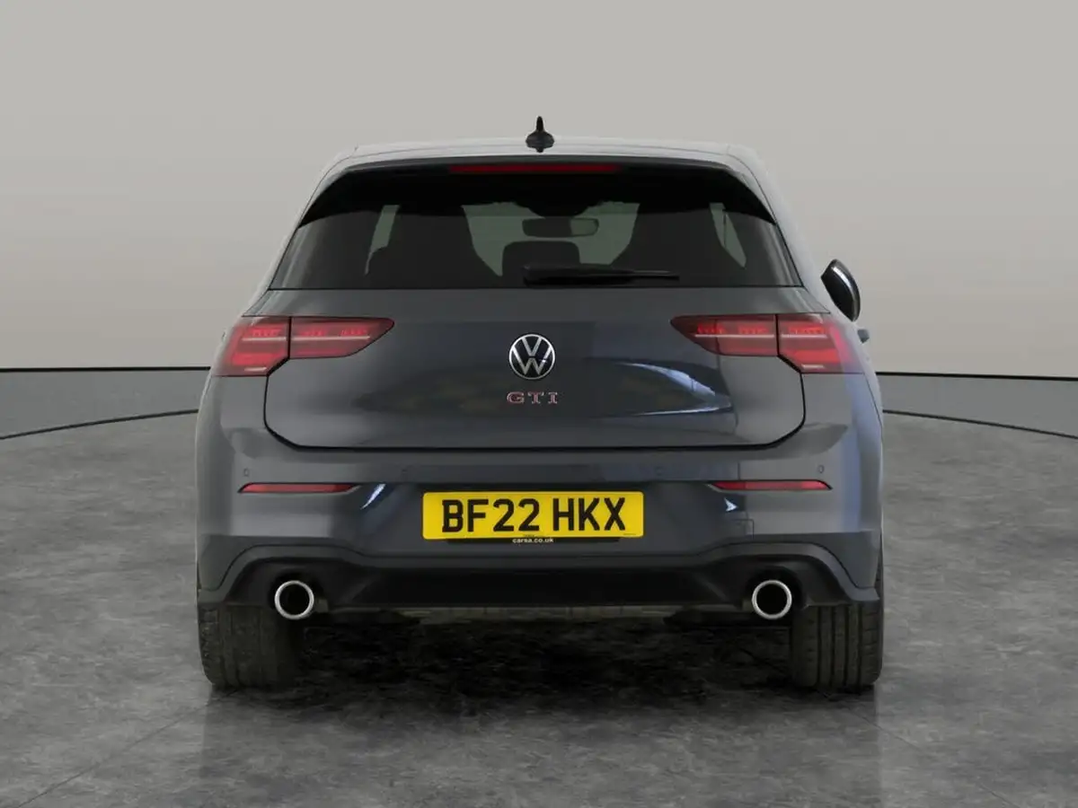 2022-volkswagen-golf-20-tsi-gti-dsg-big-2