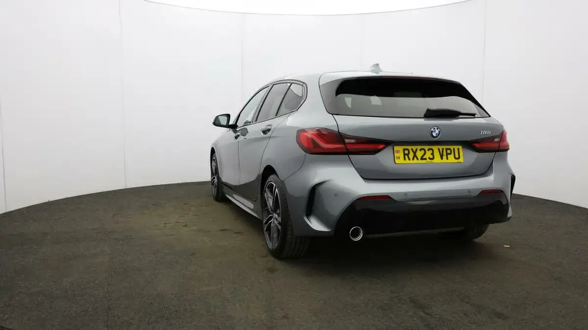 2023-bmw-1-series-15-118i-m-sport-lcp-big-23