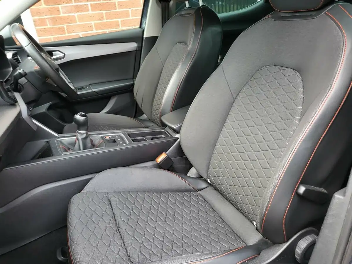 2021-seat-leon-15-tsi-evo-fr-130ps-hatchback-big-24
