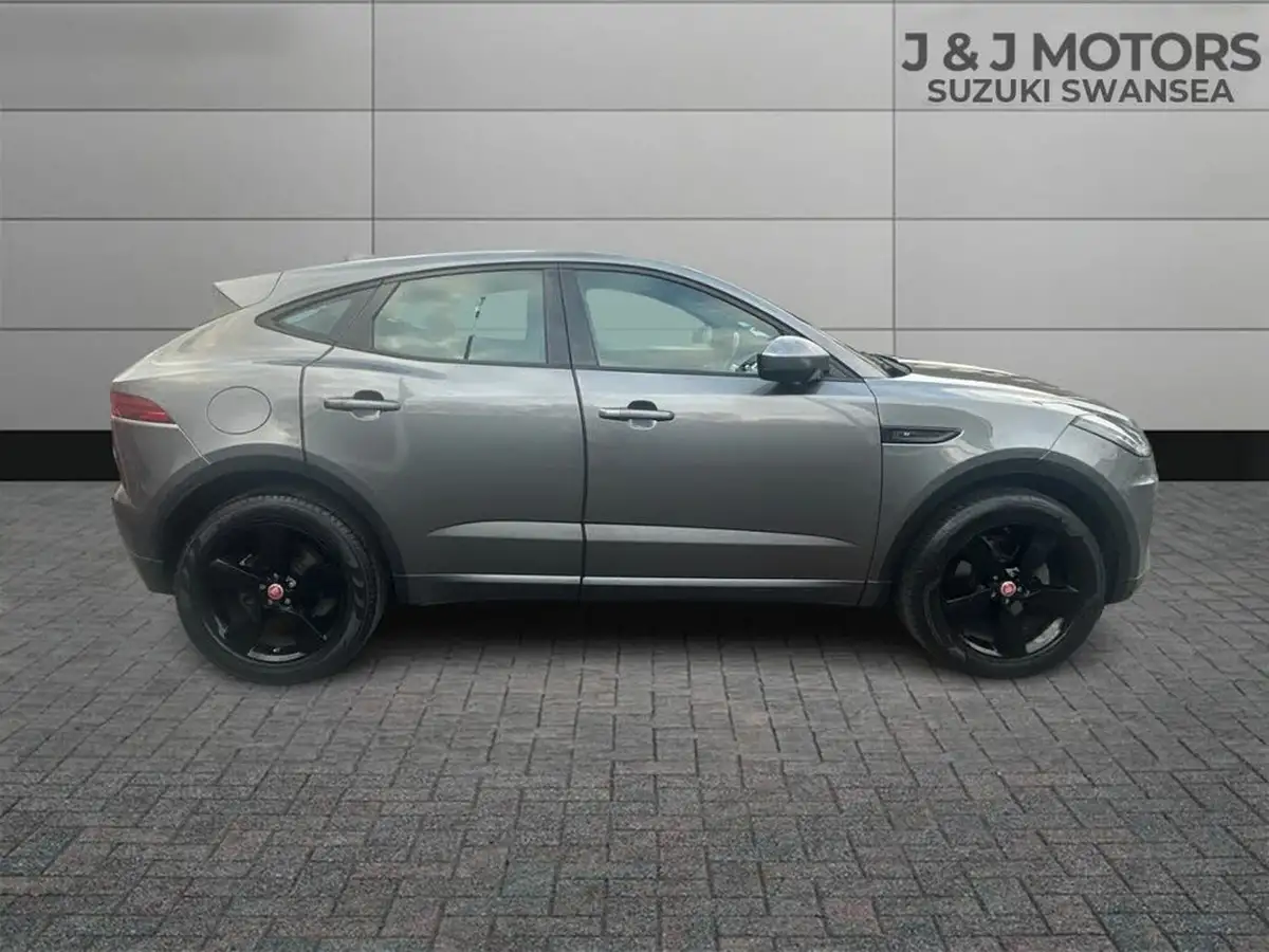 2018-jaguar-e-pace-20-i4d-r-dynamic-s-150ps-awd-auto-big-7