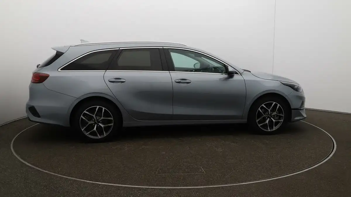 2023-kia-ceed-15-t-gdi-3-158bhp-sportswagon-big-8