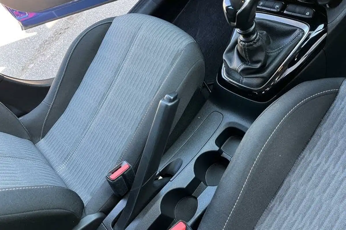2021-vauxhall-corsa-12-turbo-se-big-13