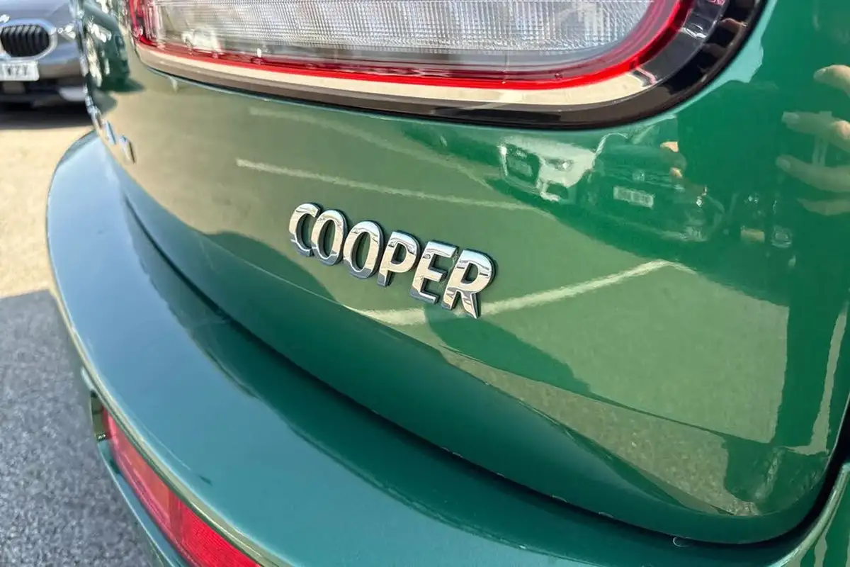 2021-mini-clubman-15-cooper-classic-auto-big-30