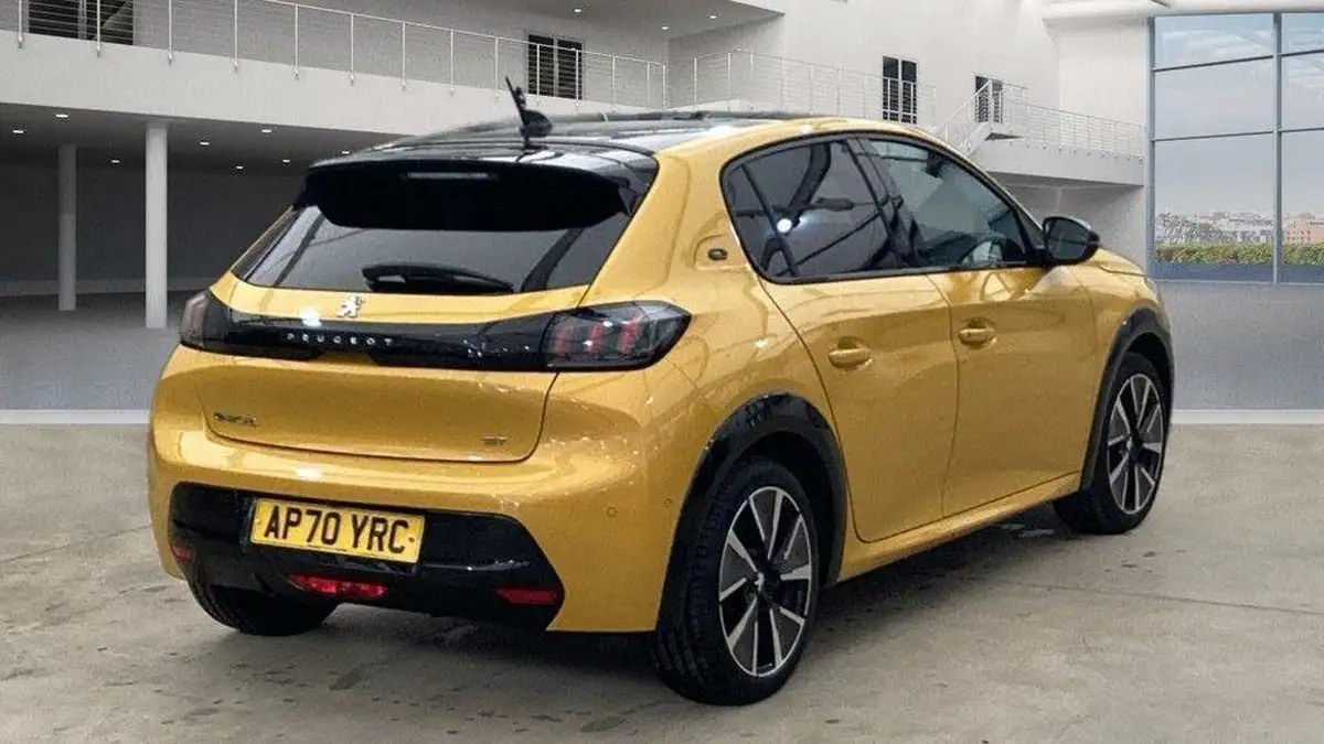 2020-peugeot-208-e-gt-50kwh-big-3