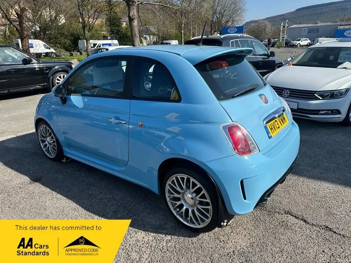 2013-abarth-500-big-5