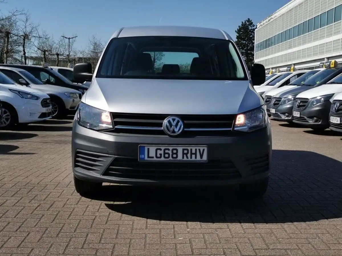 2018-volkswagen-caddy-maxi-20tdi-maxi-102ps-seats-1968cc-big-1