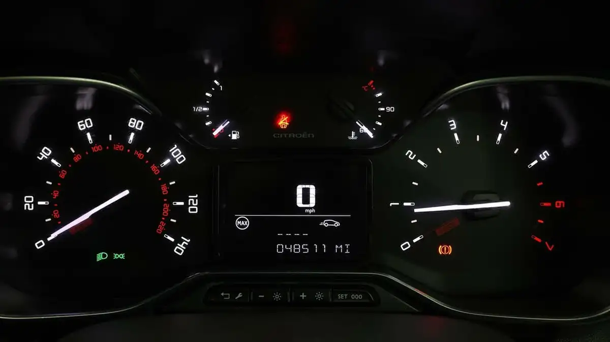 2019-citroen-c3-aircross-12-puretech-flair-110ps-ss-big-9