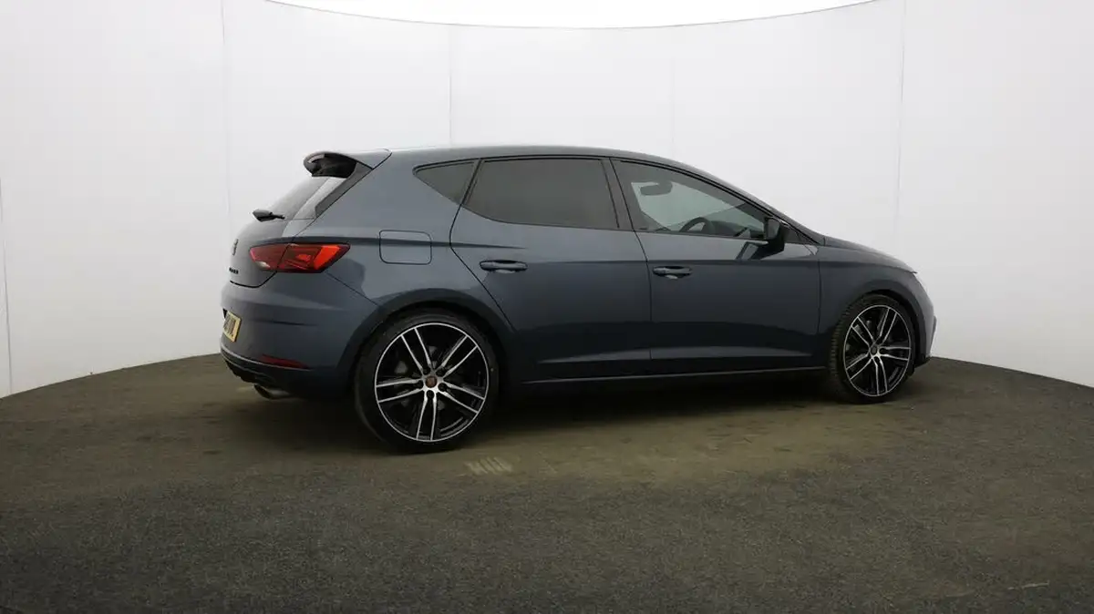 2019-seat-leon-20-tsi-cupra-lux-big-47