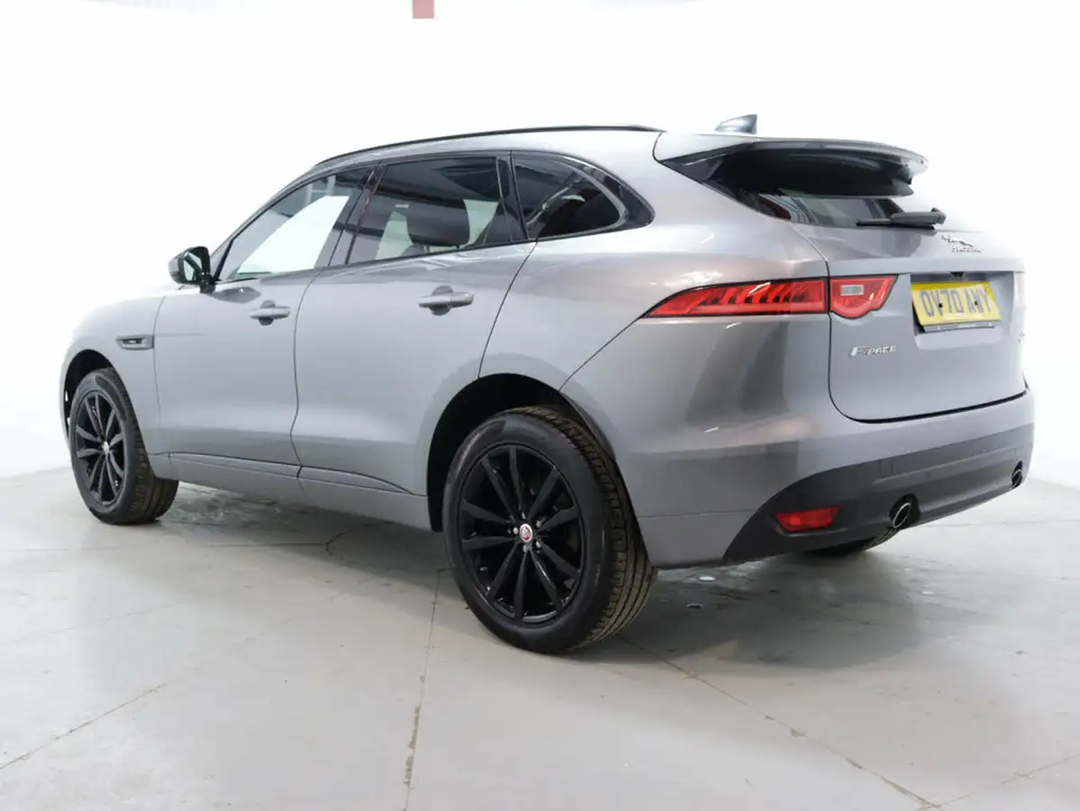 2020-jaguar-f-pace-20-i4d-chequered-flag-240ps-big-4