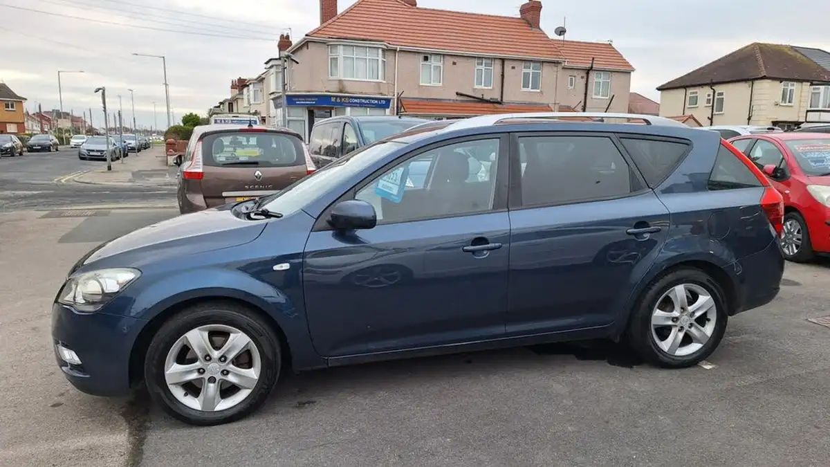2012-kia-ceed-16td-3-estate-auto-big-8