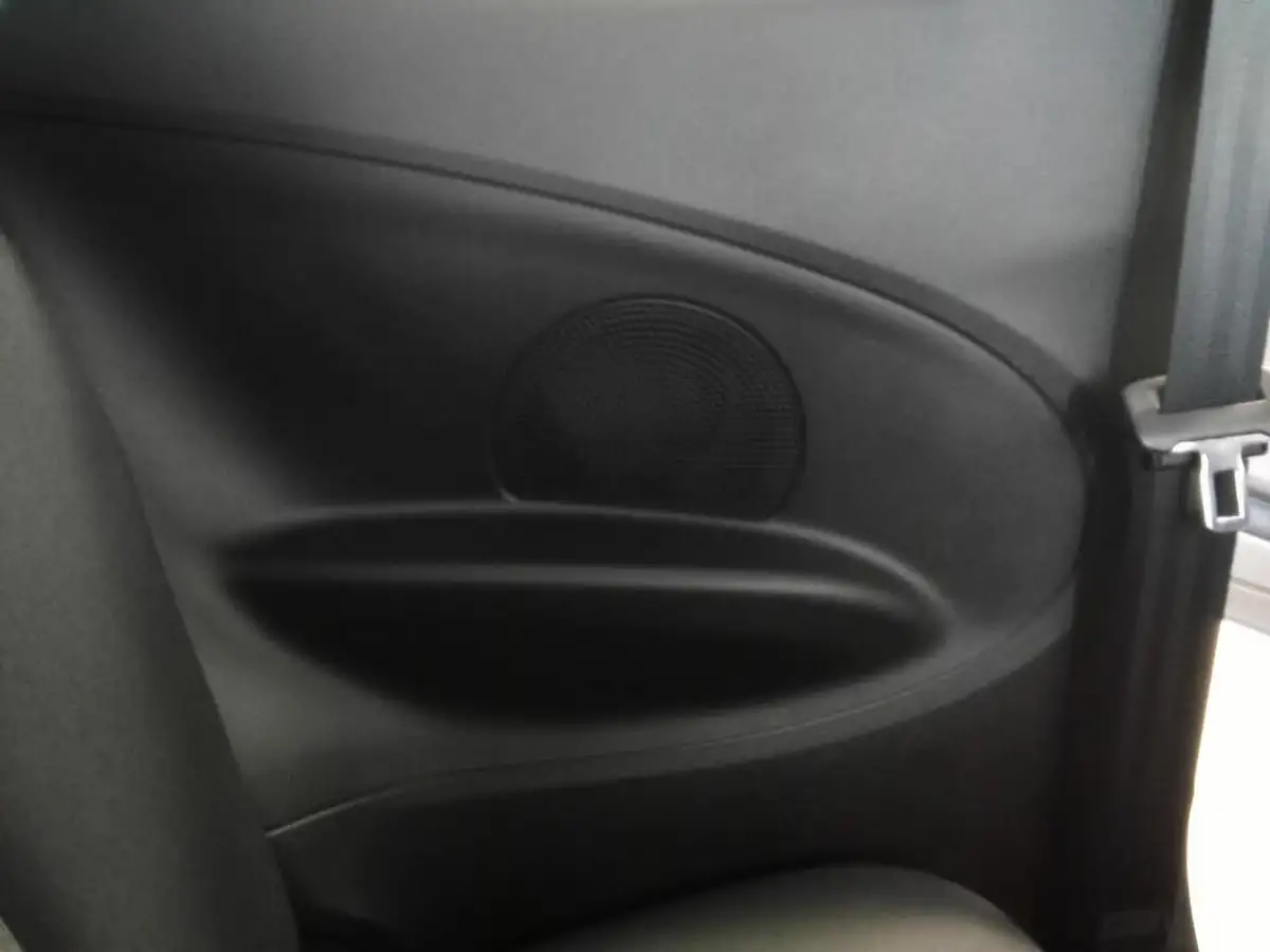 2022-fiat-500-e-icon-117bhp-big-25