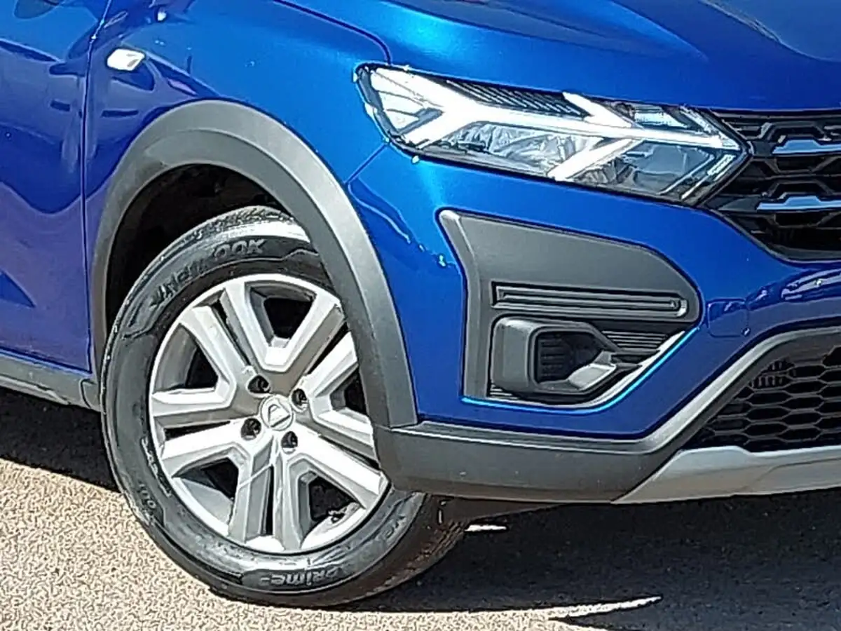 2022-dacia-sandero-stepway-10-tce-essential-90bhp-big-8