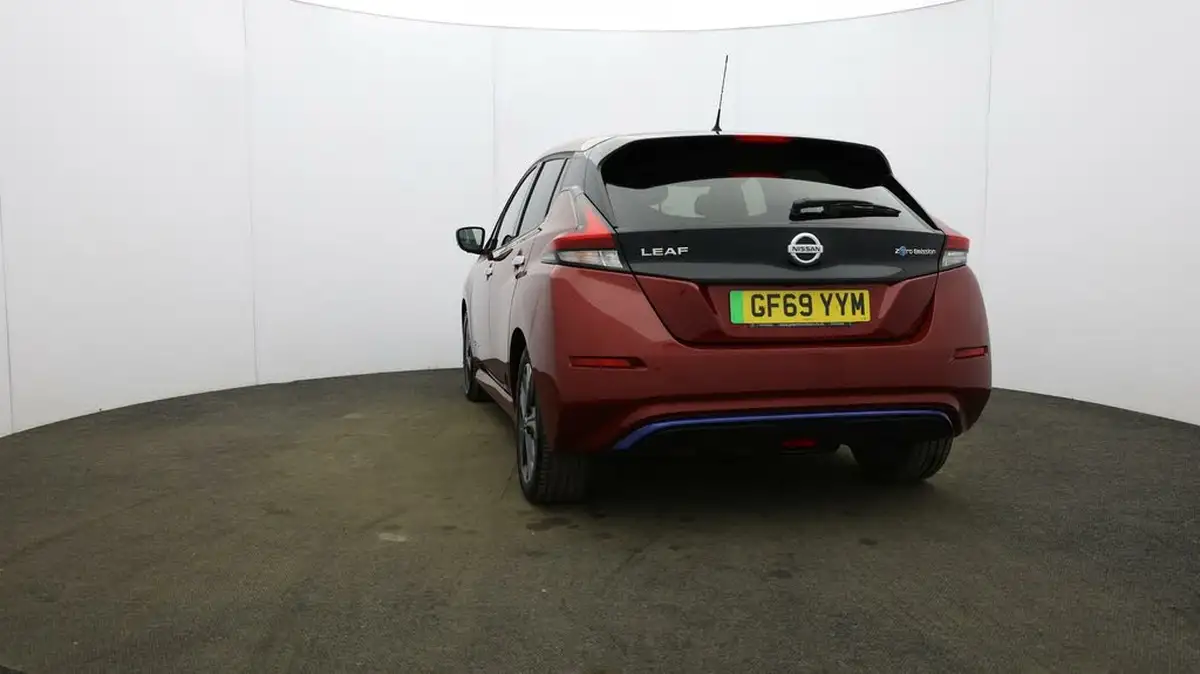 2019-nissan-leaf-e-n-connecta-big-55