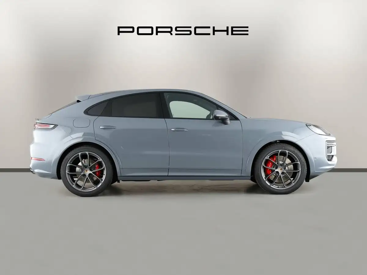 2025-porsche-cayenne-40-v8-s-coupe-big-7