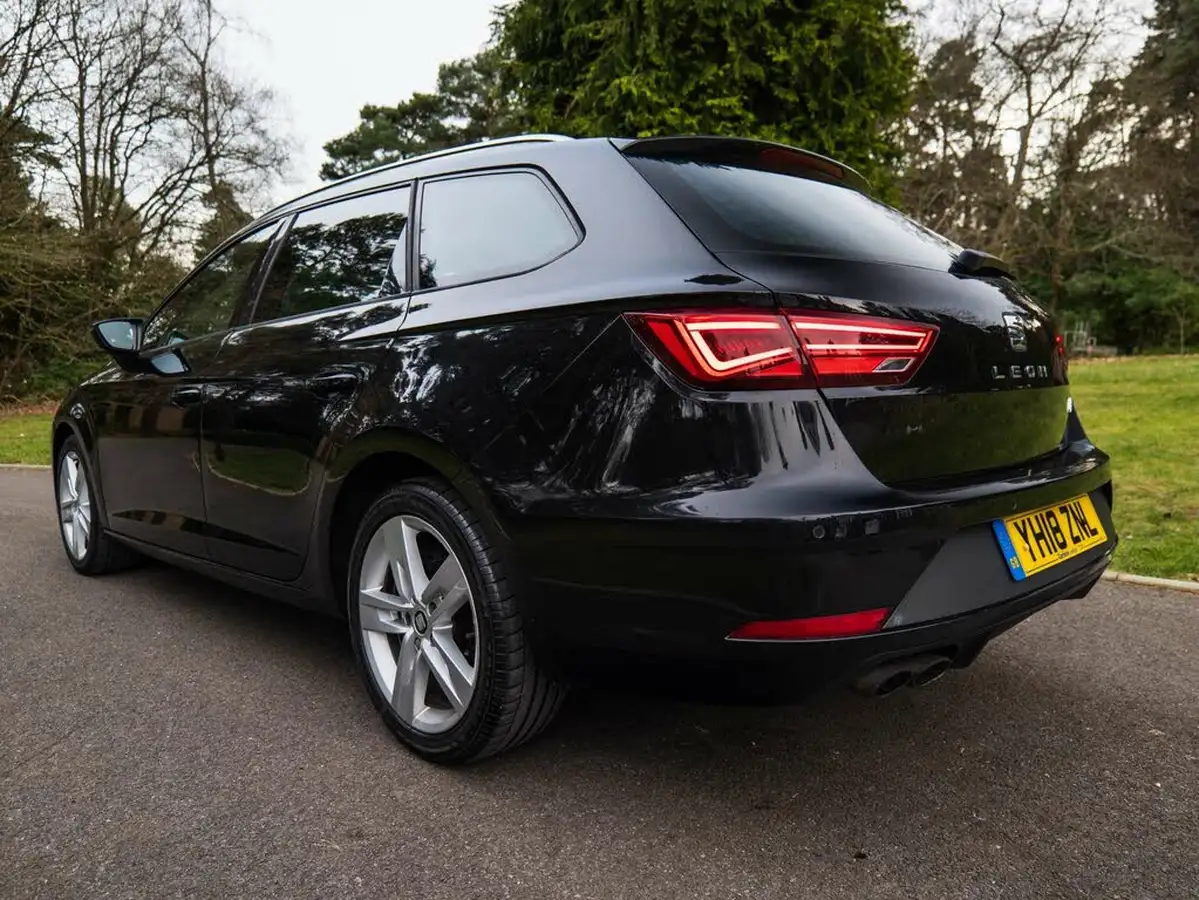 2018-seat-leon-14-ecotsi-fr-technology-estate-5d-dsg-big-25
