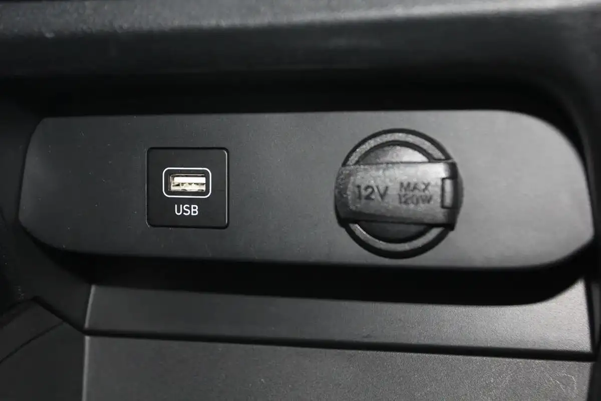 2020-hyundai-i10-12-se-connect-auto-big-26