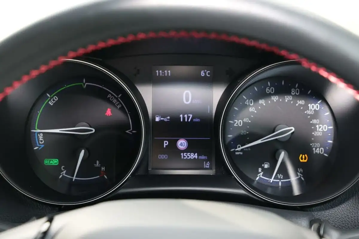 2021-toyota-c-hr-18-vvt-i-gr-sport-big-8
