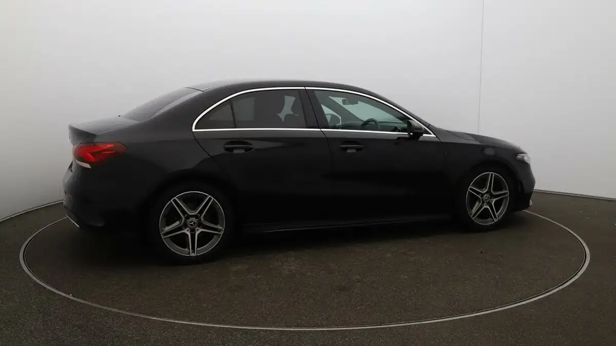 2020-mercedes-benz-a-class-13-a200-amg-line-saloon-4d-7g-dct-big-41