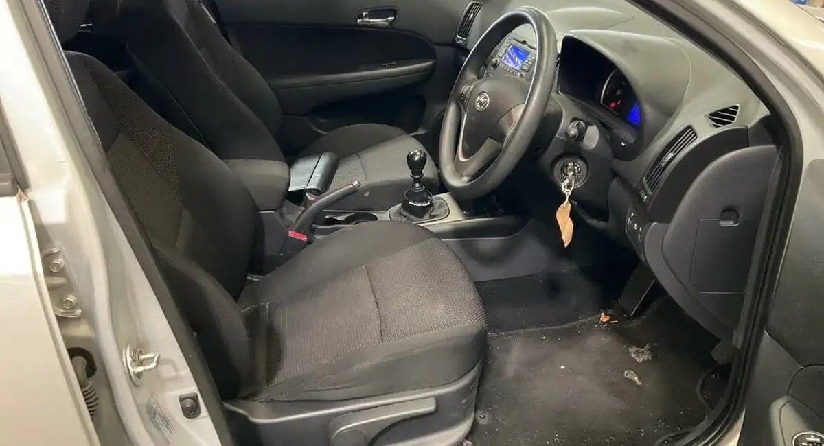 2009-hyundai-i30-16td-comfort-hatchback-band-b-119-big-4