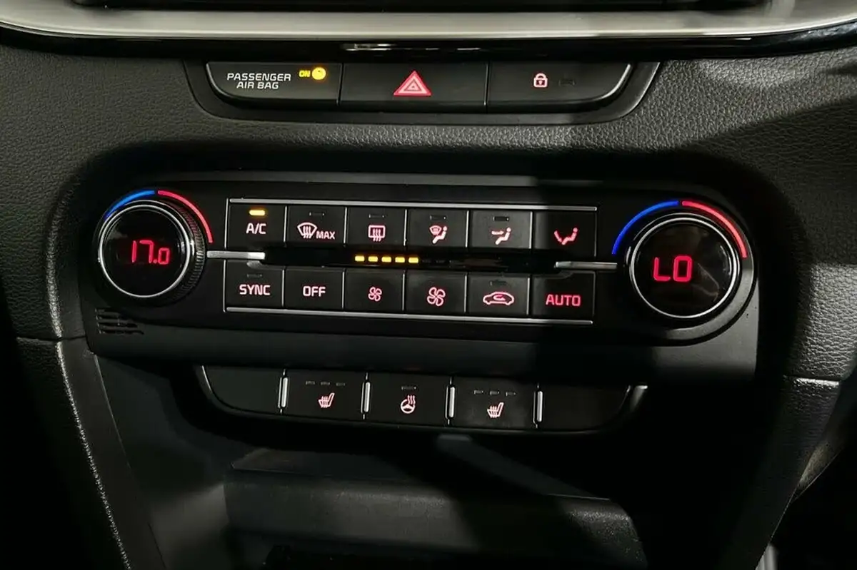 2022-kia-pro-ceed-15-t-gdi-gt-line-big-29