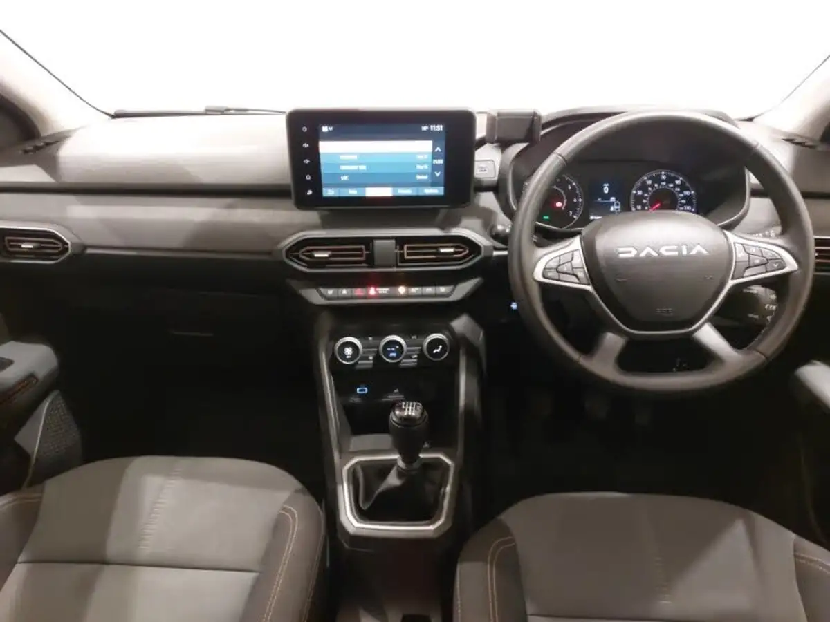 2023-dacia-sandero-stepway-10-tce-essential-90bhp-big-2