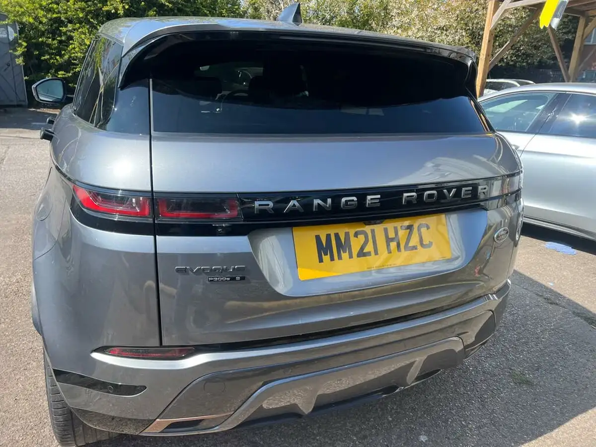 2021-land-rover-range-rover-evoque-15-p300e-r-dynamic-s-big-5