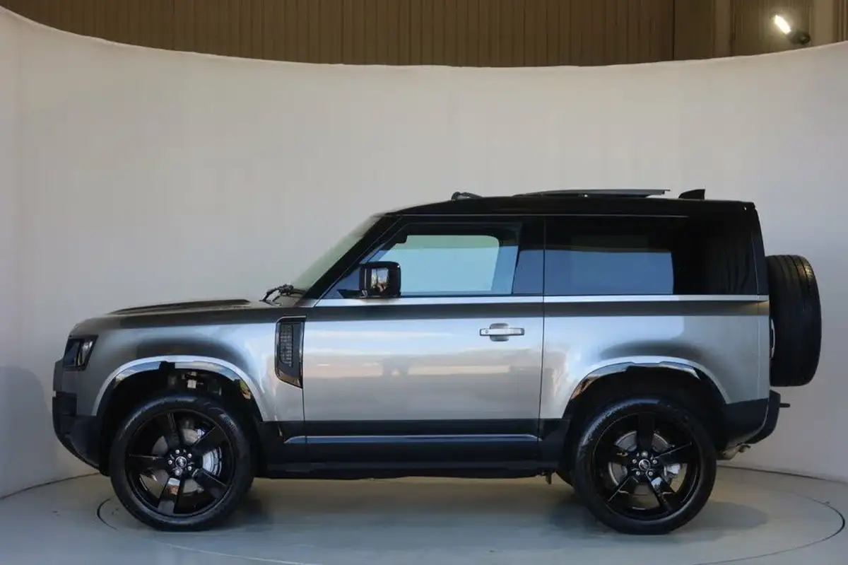 2024-land-rover-90-defender-30-d350-x-dynamic-hse-big-12