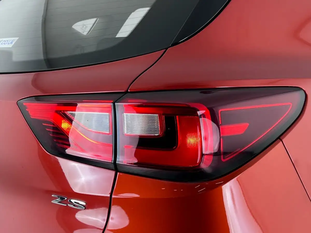 2018-mg-zs-suv-10t-gdi-excite-big-7