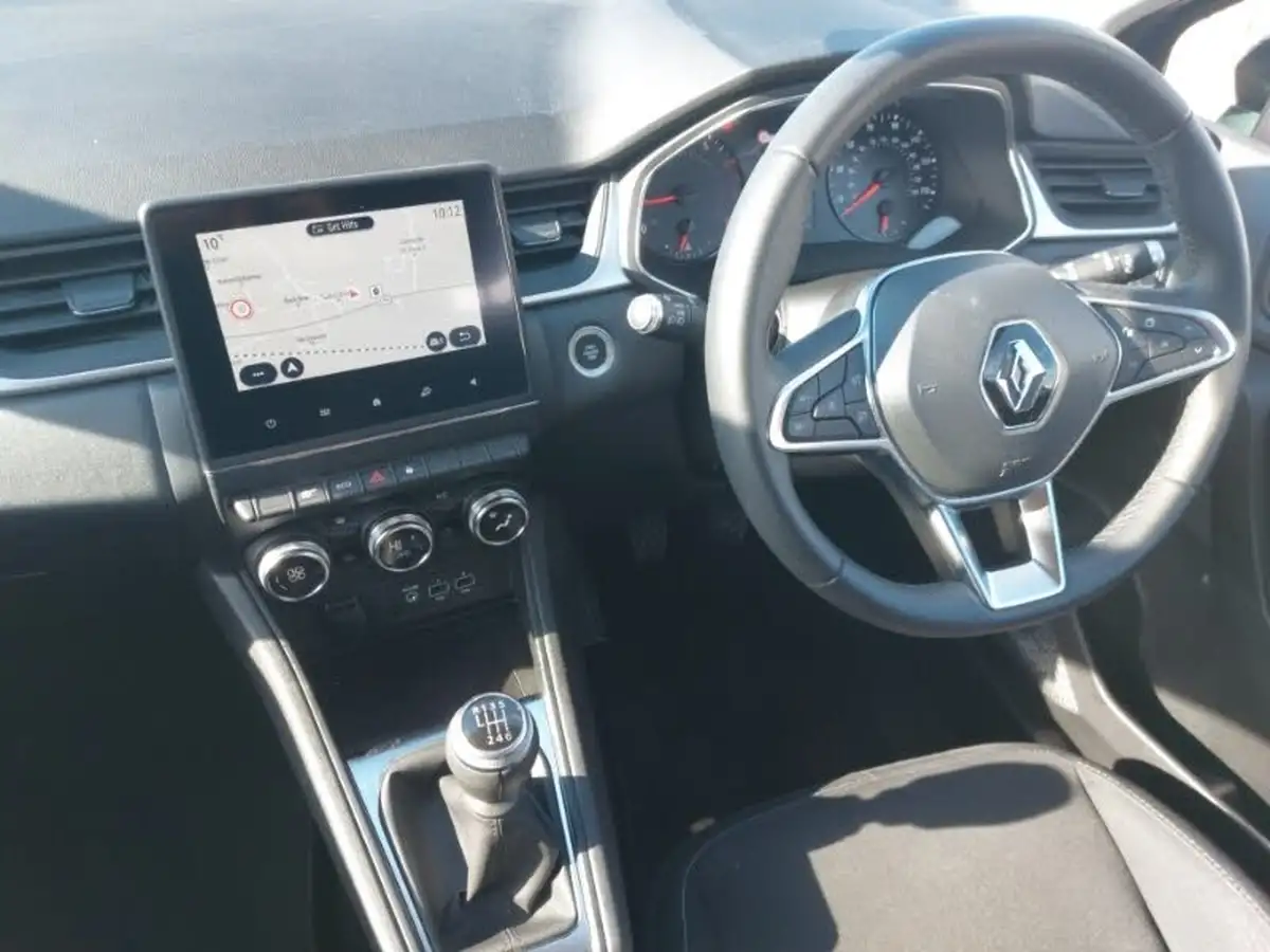 2021-renault-captur-10-tce-iconic-90ps-big-9