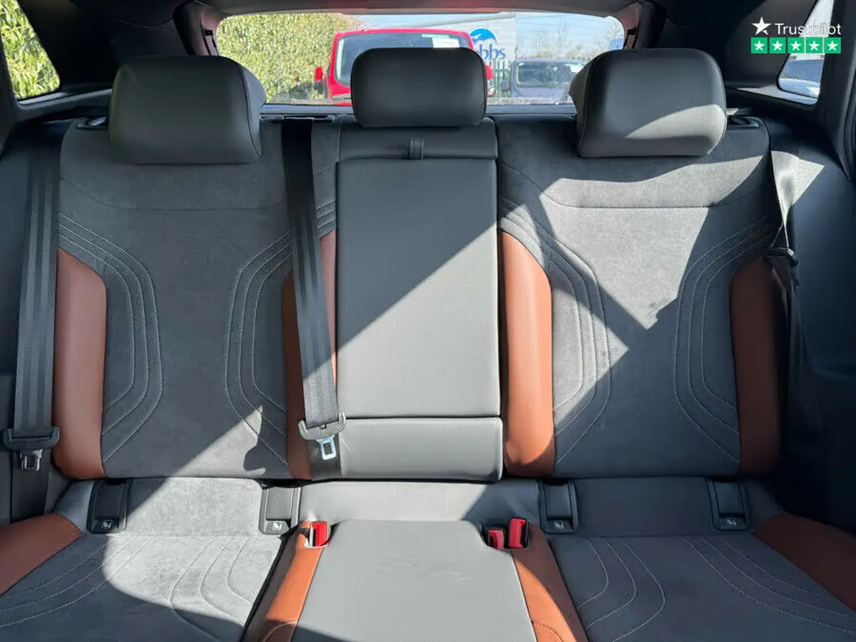 2021-volkswagen-id4-e-first-edition-big-8