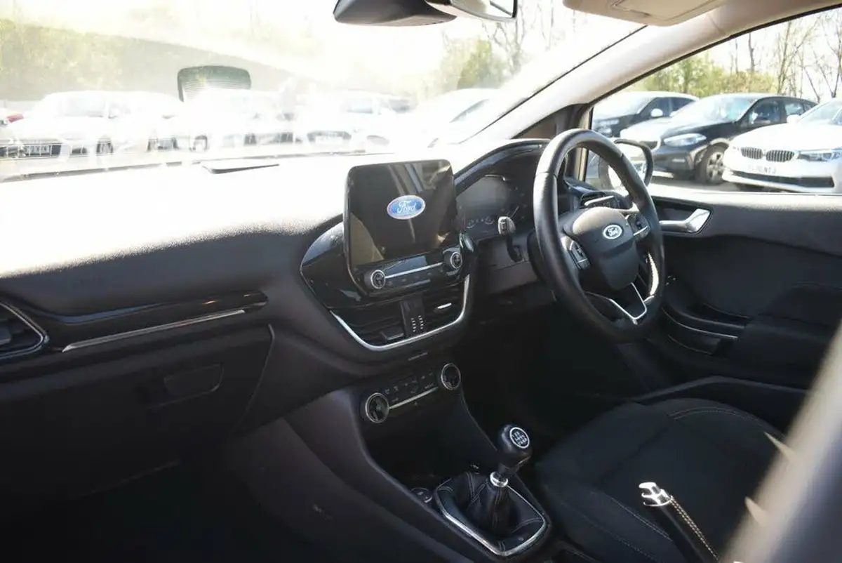 2019-ford-fiesta-10t-titanium-125ps-5d-big-7