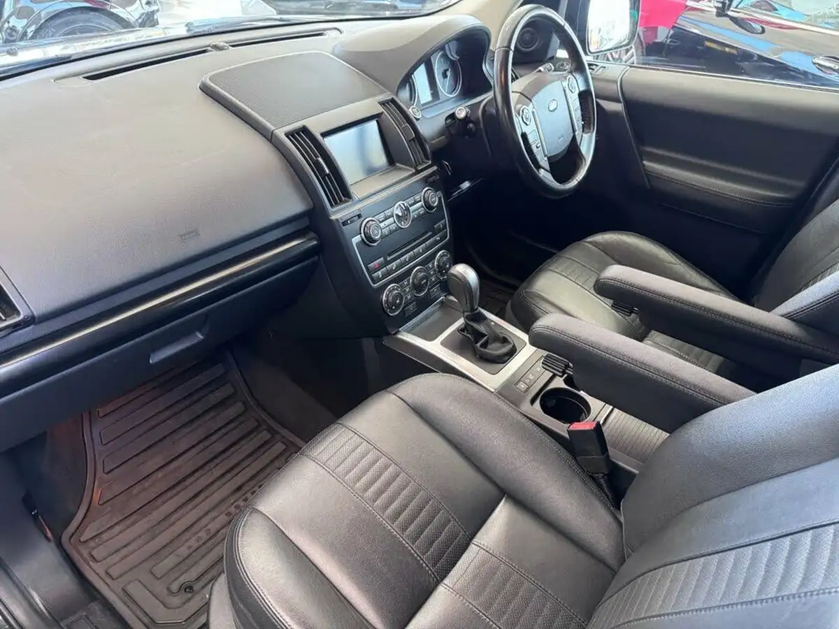 2013-land-rover-freelander-2-22sd4-dynamic-big-24
