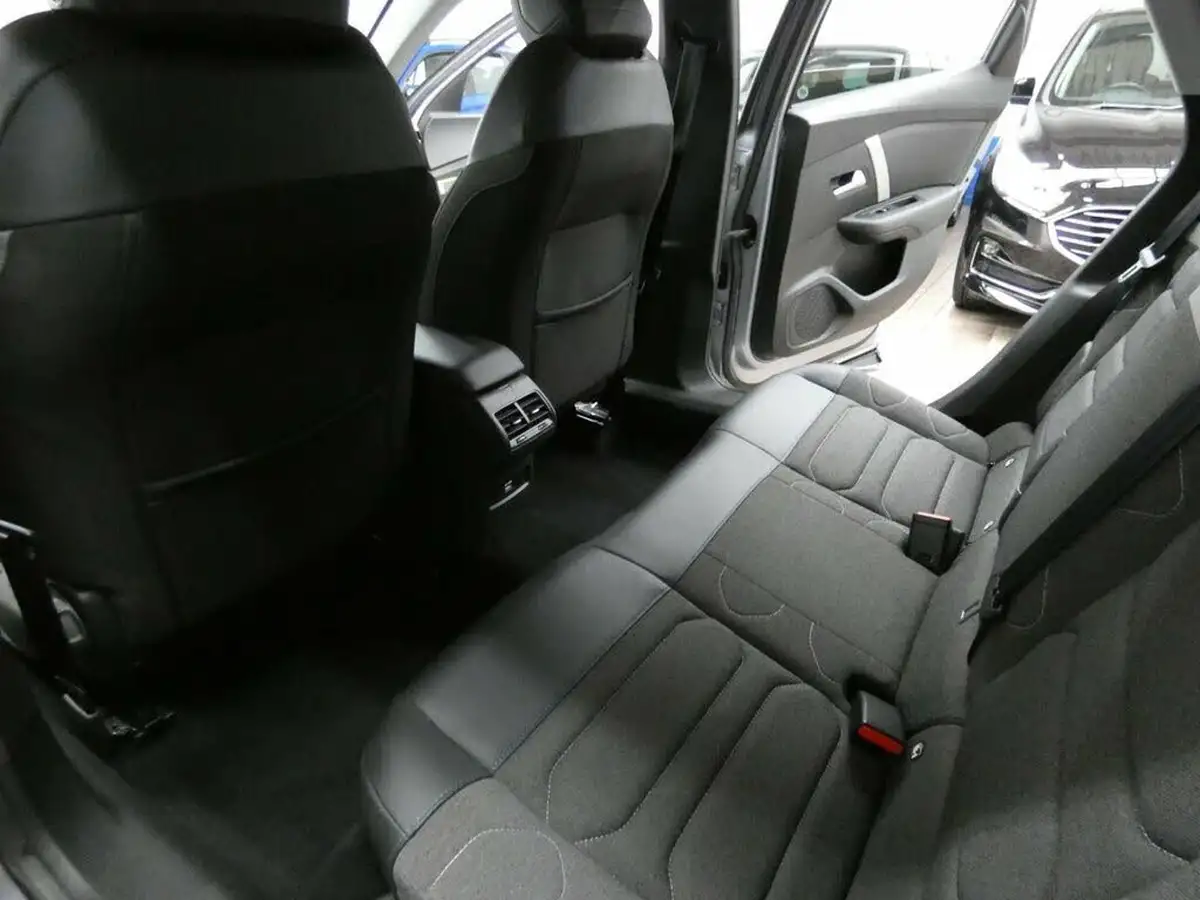 2021-citroen-c4-15bluehdi-shine-130ps-eat8-big-77
