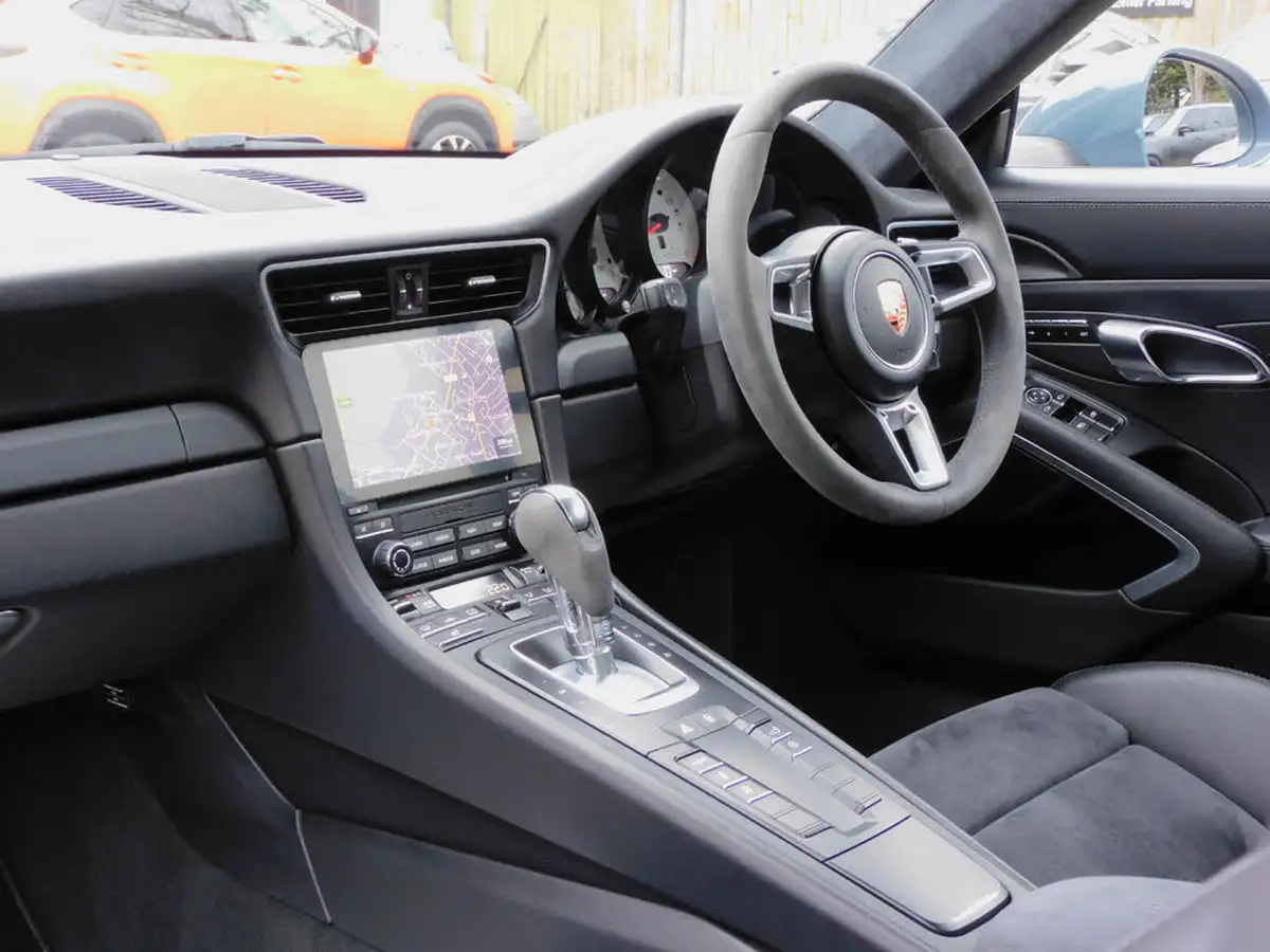 2017-porsche-911-30-carrera-s-420bhp-coupe-pdk-big-34