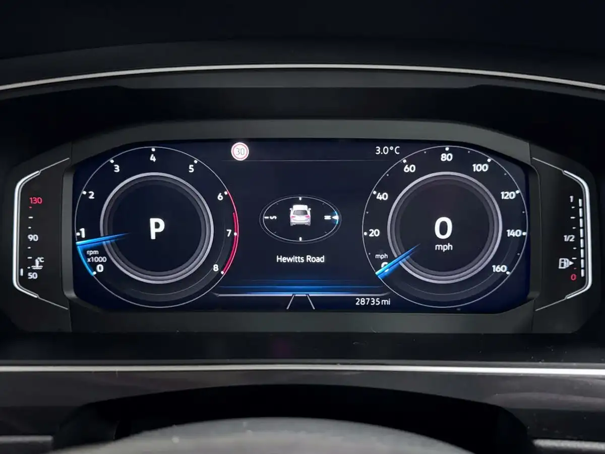 2021-volkswagen-tiguan-15-tsi-elegance-big-33