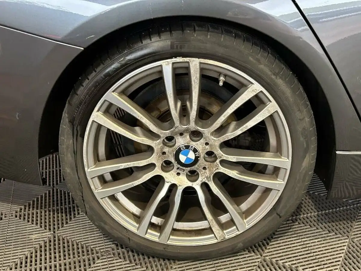 2017-bmw-3-series-20-330e-m-sport-big-19