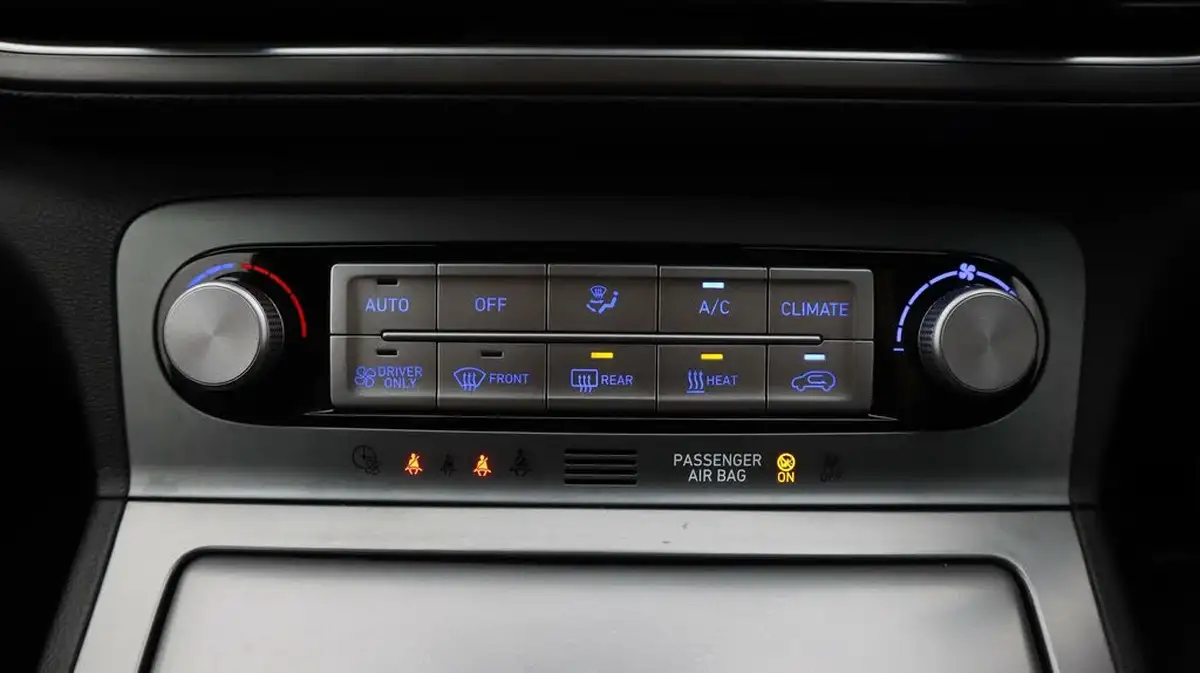 2021-hyundai-kona-e-premium-204ps-64kwh-7kw-obc-big-12